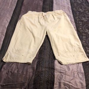 Embellished Women’s Capri Pants